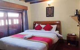 Hotel Rupakot And Rooftop Restaurant